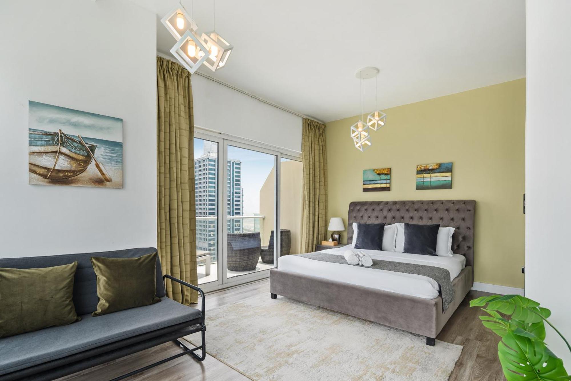 Modern & Spacious 2-Bed Condo With Panoramic Lake Views, Dual Balconies, Steps From Dubai Jlt Metro By "La Buena Vida Holiday Homes" Kültér fotó